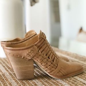 Modern Dolce Vita Tan Woven Mules - Sz. 8.5